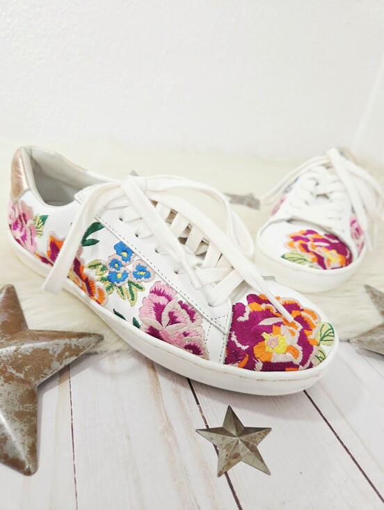 Johnny Was Shoes - Johnny Was Dylanne Floral Sneakers rainbow embroidered white shoes women's sz 36
